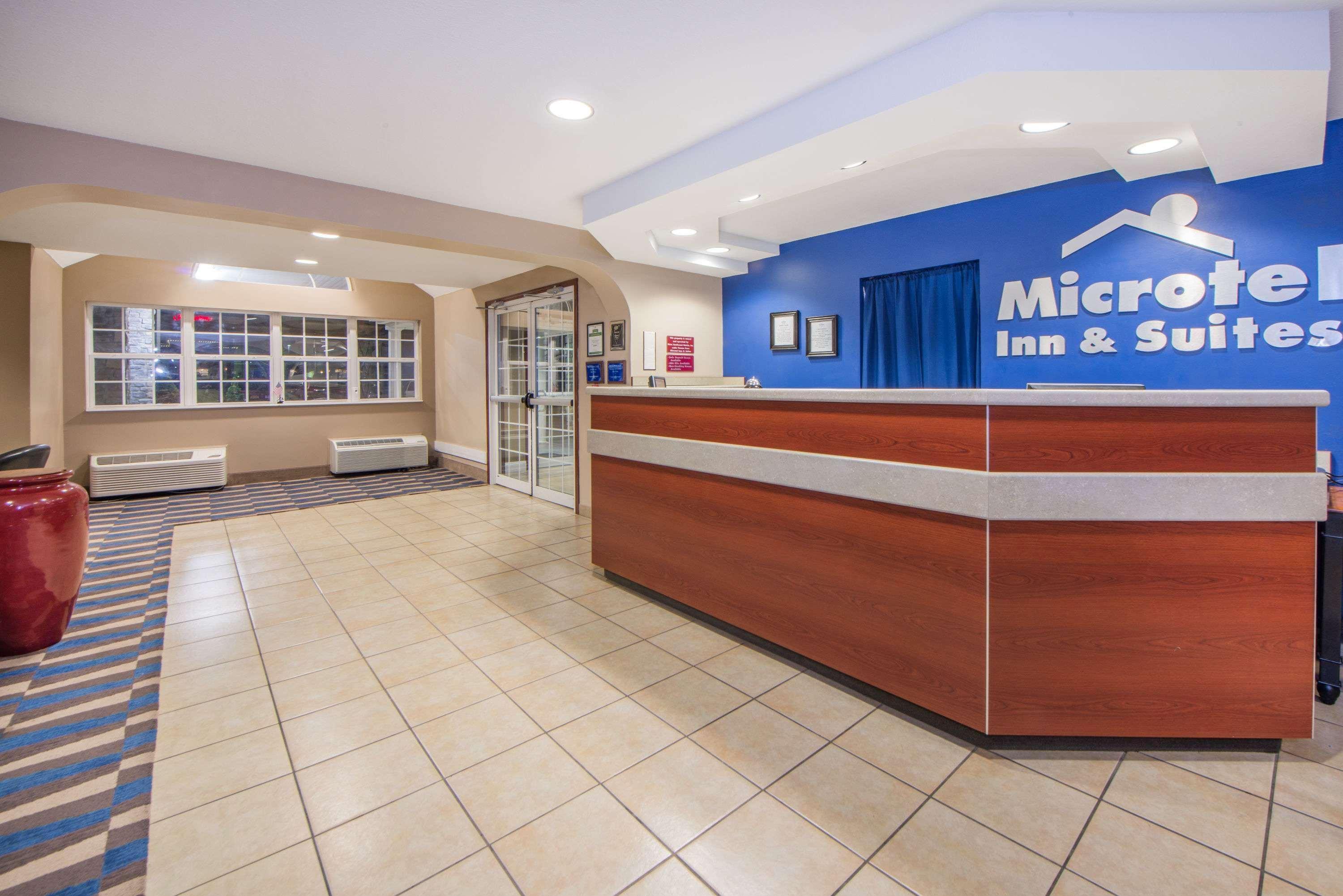 Microtel Inn And Suites By Wyndham Miami Ok Exterior foto