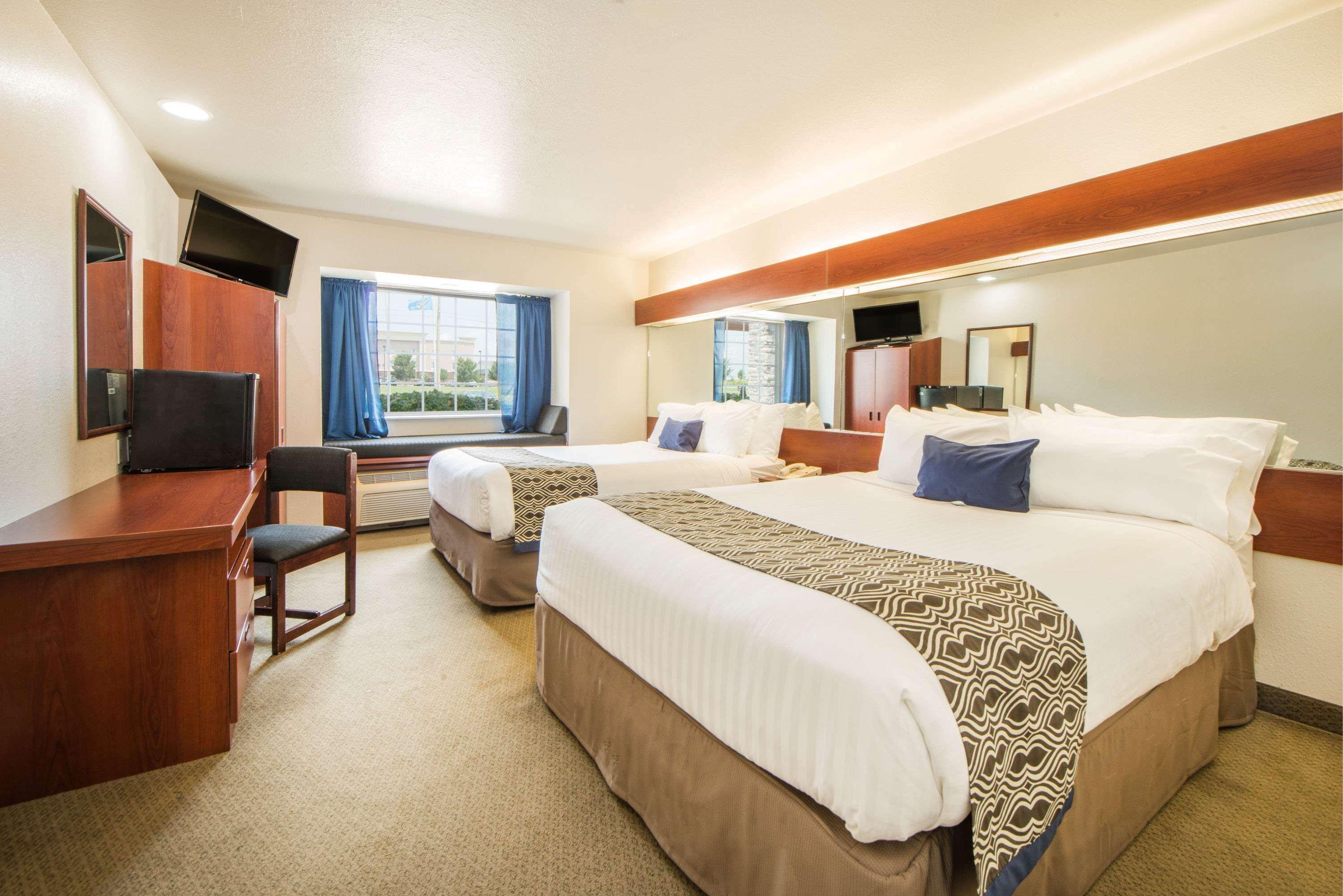 Microtel Inn And Suites By Wyndham Miami Ok Exterior foto