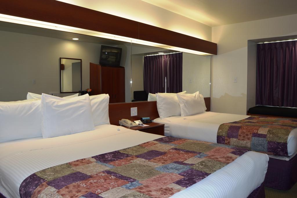 Microtel Inn And Suites By Wyndham Miami Ok Quarto foto